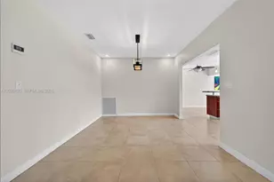 10407 NW 5th St, Plantation, FL 33324 - Photo 15
