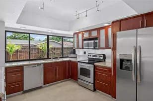 10407 NW 5th St, Plantation, FL 33324 - Photo 17