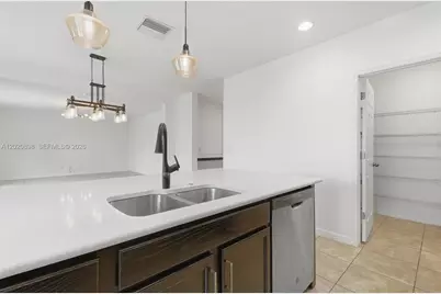 652 Samuel, Davenport, FL 33837 - Photo 11