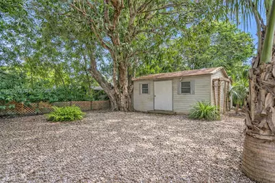 [Address not provided], North Miami, FL 33161 - Photo 27