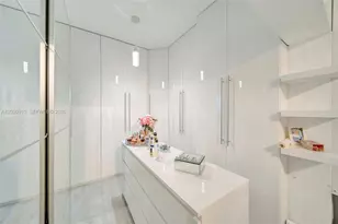 [Address not provided], North Miami, FL 33161 - Photo 13