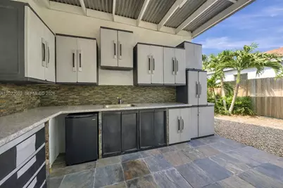 [Address not provided], North Miami, FL 33161 - Photo 21