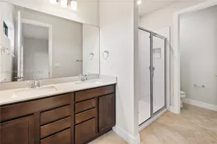 4488 E Appleton Cir E, Oakland Park, FL 33309 - Photo 17