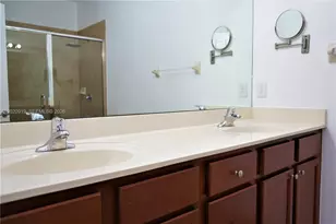 3365 W 91st Terrace, Hialeah, FL 33018 - Photo 21