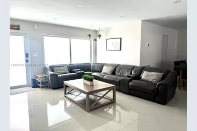 9551 NW 19th Pl, Sunrise, FL 33322 - Photo 7
