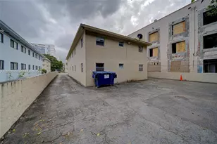 427 SW 6th St, Miami, FL 33130 - Photo 9