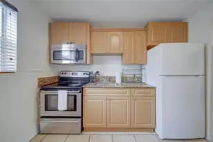 427 SW 6th St, Miami, FL 33130 - Photo 3