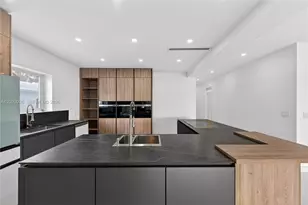 1101 S Shore Dr, Miami Beach, FL 33141 - Photo 9