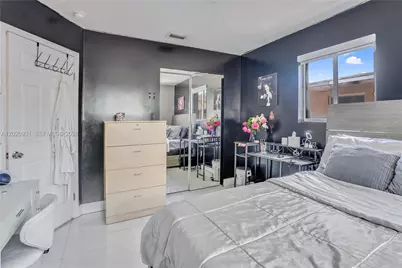 1360 NW 77th St, Miami, FL 33147 - Photo 17