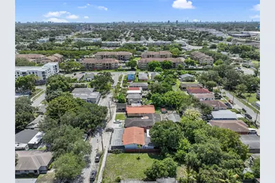 1360 NW 77th St, Miami, FL 33147 - Photo 37