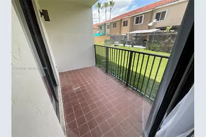13045 SW 68th St #102, Miami, FL 33183 - Photo 5