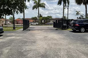 13045 SW 68th St, Miami, FL 33183 - Photo 3