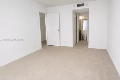 7601 E Treasure Dr #910, North Bay Village, FL 33141 - Photo 11