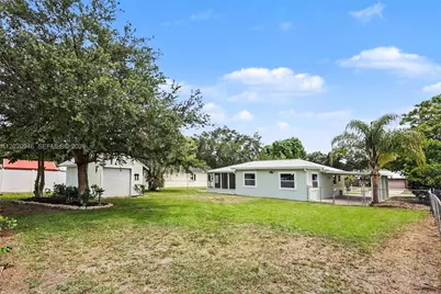 205 E Sugarland Cir, Clewiston, FL 33440 - Photo 25