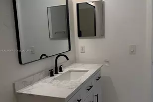 8835 S Isles Cir, Tamarac, FL 33321 - Photo 17
