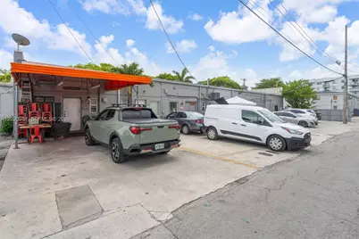 2389 SW 22nd St, Miami, FL 33145 - Photo 5