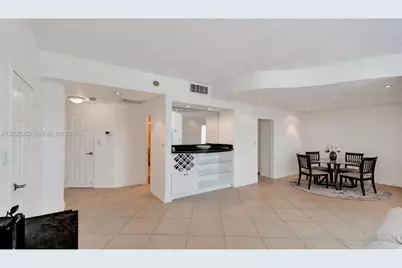 4925 Collins Ave #3H, Miami Beach, FL 33140 - Photo 3