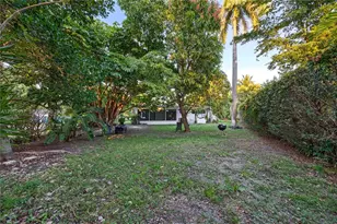 1100 N Shore Dr, Miami Beach, FL 33141 - Photo 23