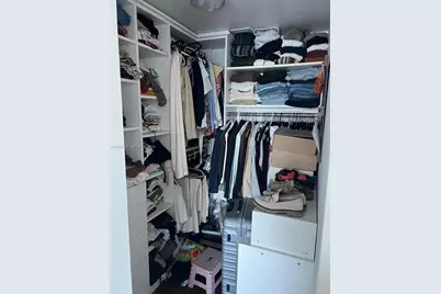 185 SW 7th St #3209, Miami, FL 33130 - Photo 17