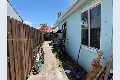 1927 Arthur St #STUDIO, Hollywood, FL 33020 - Photo 5