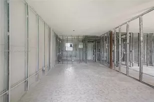 10466 Sunrise Lakes Blvd, Sunrise, FL 33322 - Photo 9