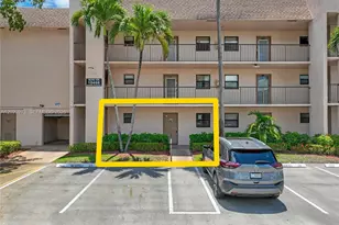 10466 Sunrise Lakes Blvd, Sunrise, FL 33322 - Photo 21