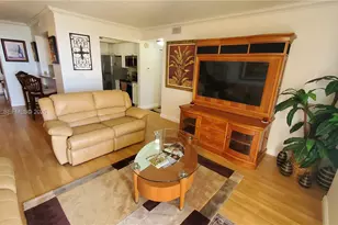 900 SW 8th St, Miami, FL 33130 - Photo 5