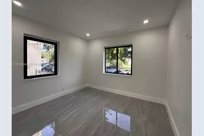 931 NW 1st St #1, Miami, FL 33128 - Photo 5