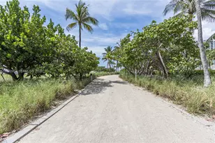 10101 Collins Ave, Bal Harbour, FL 33154 - Photo 51