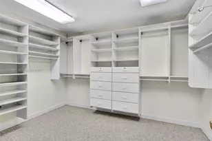 10101 Collins Ave, Bal Harbour, FL 33154 - Photo 29