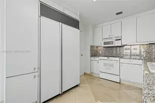 10101 Collins Ave, Bal Harbour, FL 33154 - Photo 25