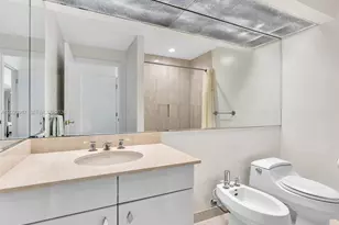 10101 Collins Ave, Bal Harbour, FL 33154 - Photo 29