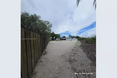 21740 NW 1st St, Pembroke Pines, FL 33029 - Photo 9