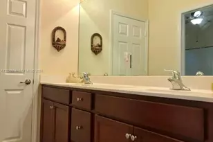 5919 NW 56th Pl, Tamarac, FL 33319 - Photo 3
