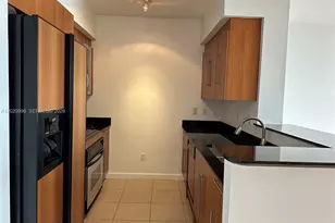 325 S Biscayne Bl, Miami, FL 33131 - Photo 3