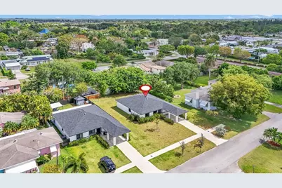 152 NW 18th St, Homestead, FL 33030 - Photo 13