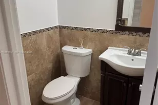 901 Hillcrest Dr, Hollywood, FL 33021 - Photo 9