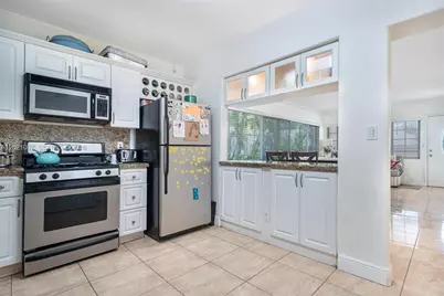 1135 92nd St #104, Bay Harbor Islands, FL 33154 - Photo 11