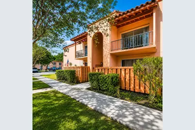 7160 Fairway Dr #J16, Miami Lakes, FL 33014 - Photo 1