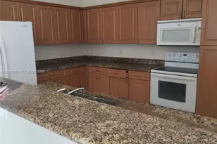2807 Augusta Dr, Homestead, FL 33035 - Photo 3