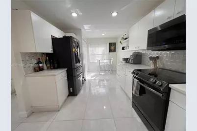 1590 Orion Ln, Weston, FL 33327 - Photo 3
