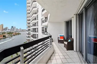 19195 Mystic Pointe Dr #1107, Aventura, FL 33180 - Photo 7