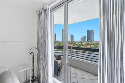 19195 Mystic Pointe Dr #1107, Aventura, FL 33180 - Photo 5
