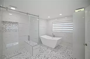 7051 SW 29th St, Miramar, FL 33023 - Photo 11