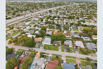 7051 SW 29th St, Miramar, FL 33023 - Photo 23