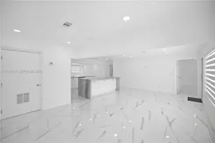 7051 SW 29th St, Miramar, FL 33023 - Photo 7