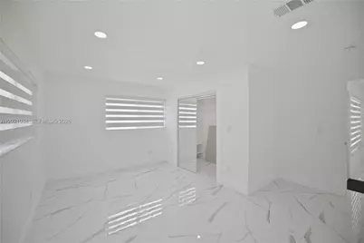 7051 SW 29th St, Miramar, FL 33023 - Photo 9