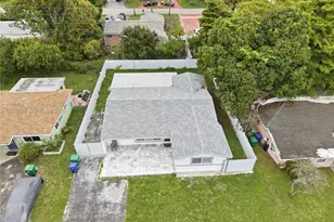 7051 SW 29th St, Miramar, FL 33023 - Photo 21