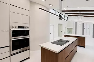 2765 NE 35th Dr, Fort Lauderdale, FL 33308 - Photo 13