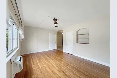 965 Bay Dr #4, Miami Beach, FL 33141 - Photo 5